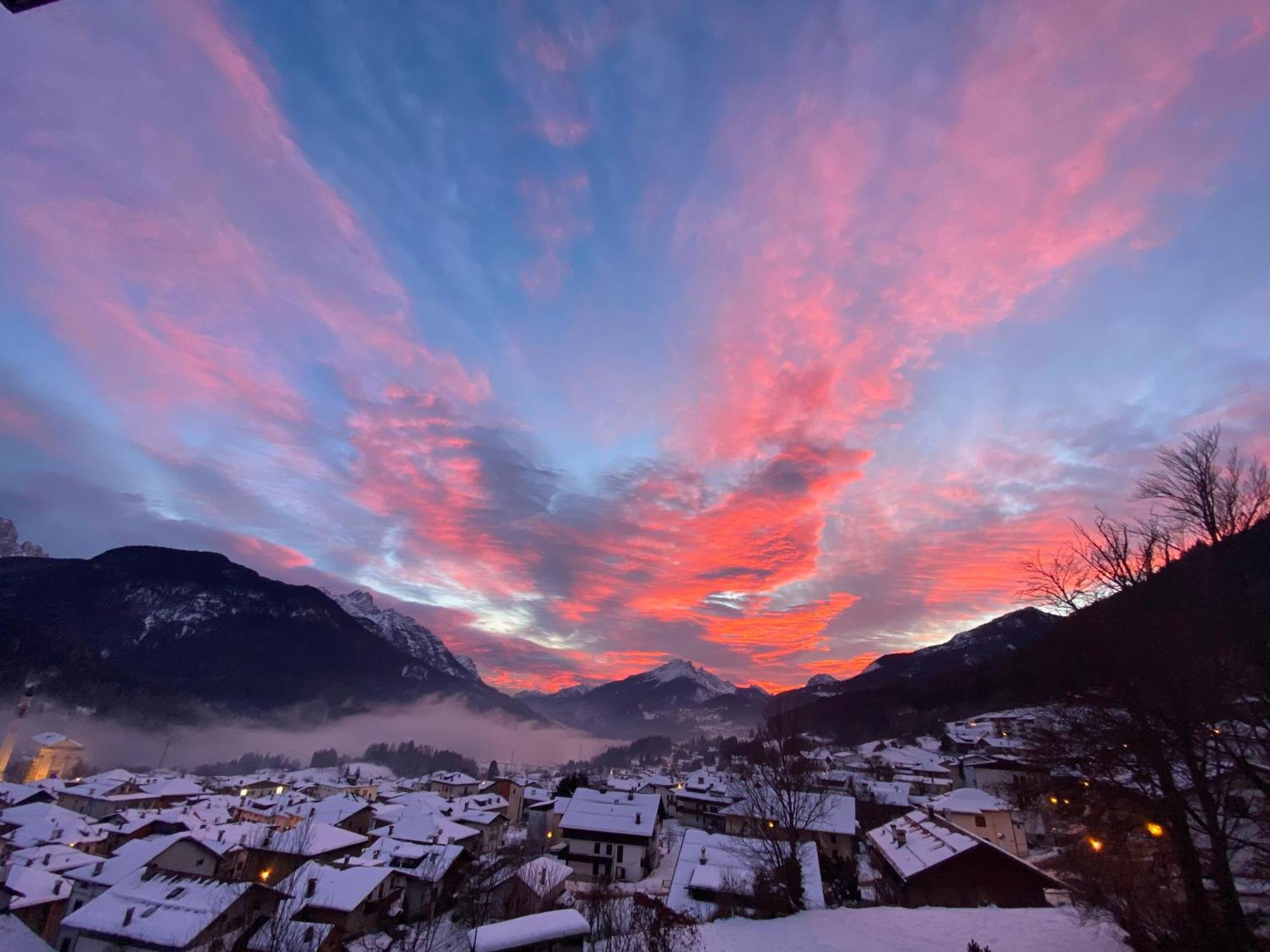 Fra Rose E Mughi Acomodação com café da manhã Domegge di Cadore Exterior foto