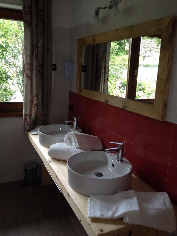 Fra Rose E Mughi Acomodação com café da manhã Domegge di Cadore Exterior foto